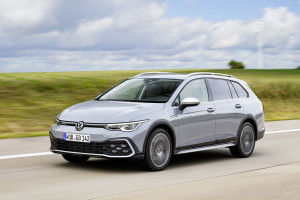 -         Golf Variant  Golf Alltrack